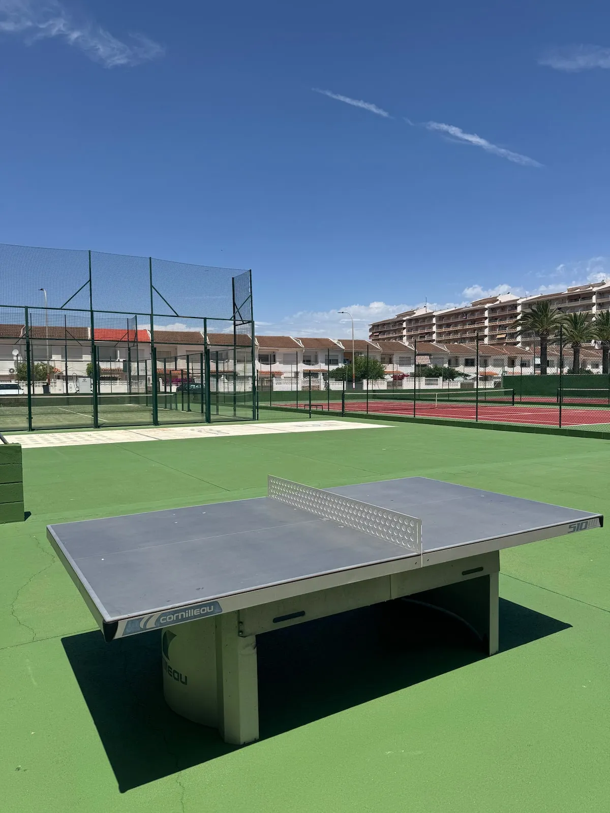 Alohasuite Tennis Court